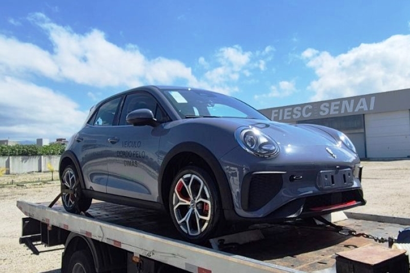 SENAI/SC e Grupo Dimas firmam convênio para ampliar formação em eletromobilidade