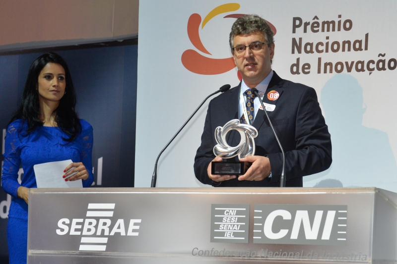 Prêmio foi entregue ao gerente de engenharia da Ciser, Adelton Rosseto. (Foto: José Paulo Lacerda/CNI)